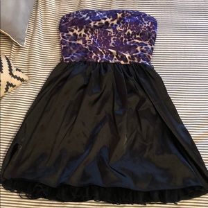 Black and purple leopard strapless dress